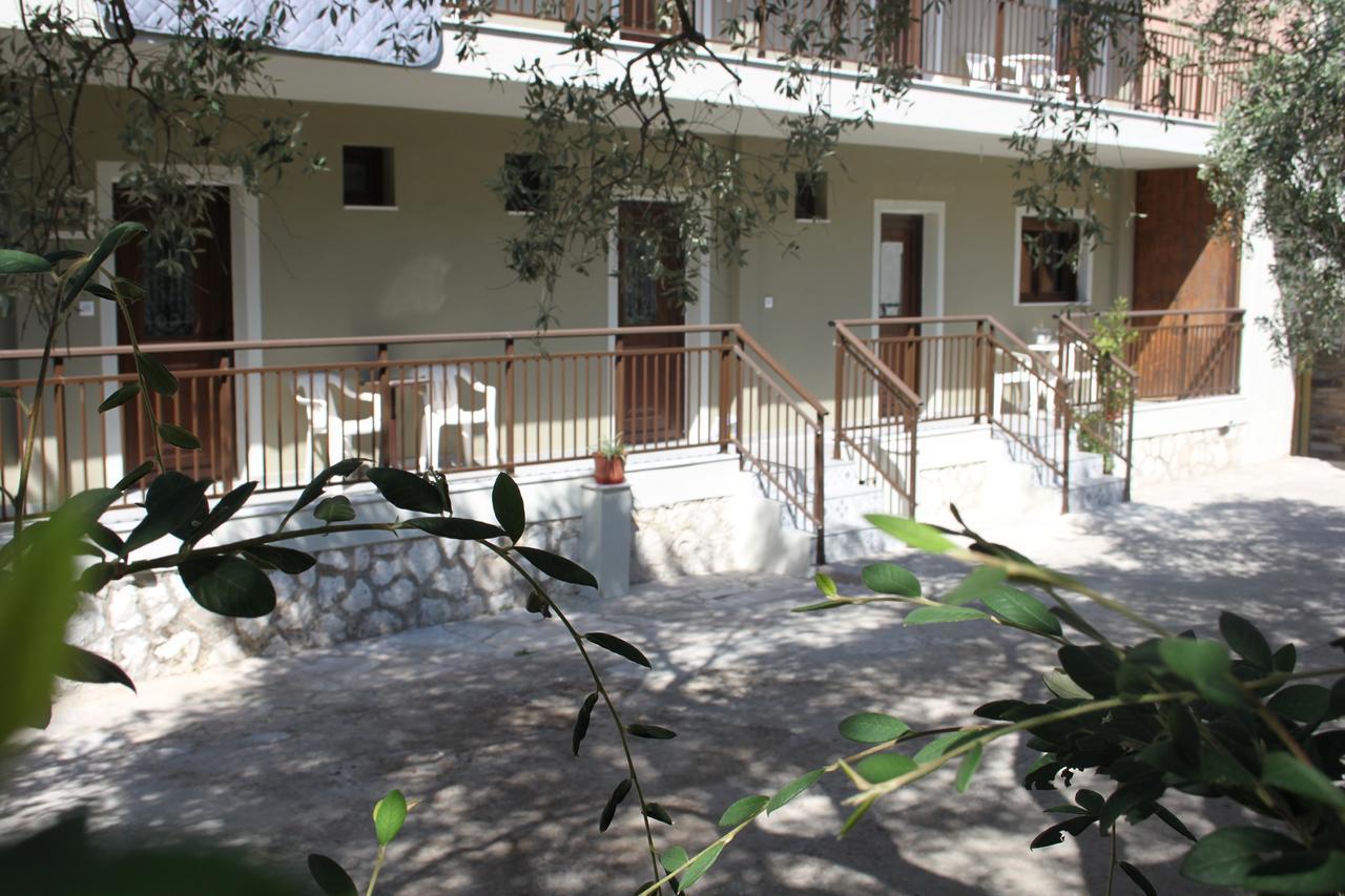 House Ekton Aparthotel Pefkari Luaran gambar